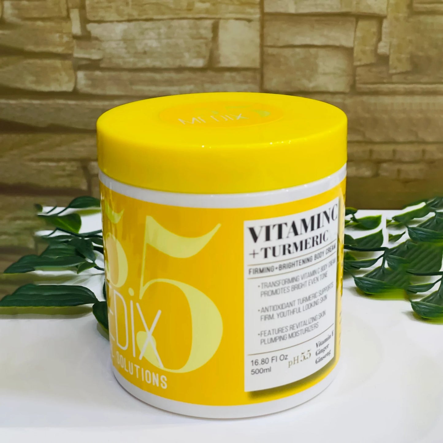 Medix 5.5 Vitamin C + Turmeric - Body Cream