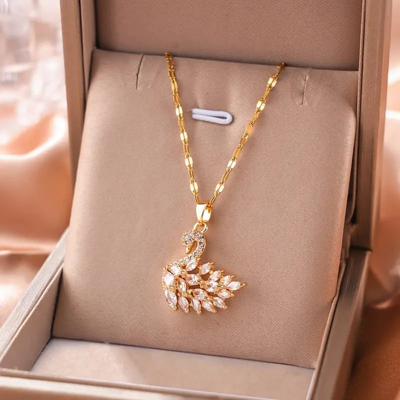 Swan Zircon Pendant