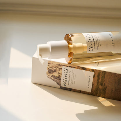 Madagascar Centella Light Cleansing Oil