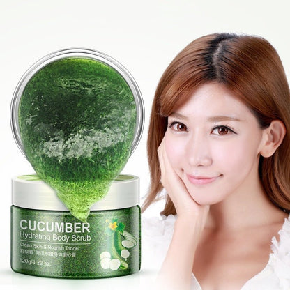 مقشر مرطب للبشرة والجسم بخلاصة اللوز والخيار